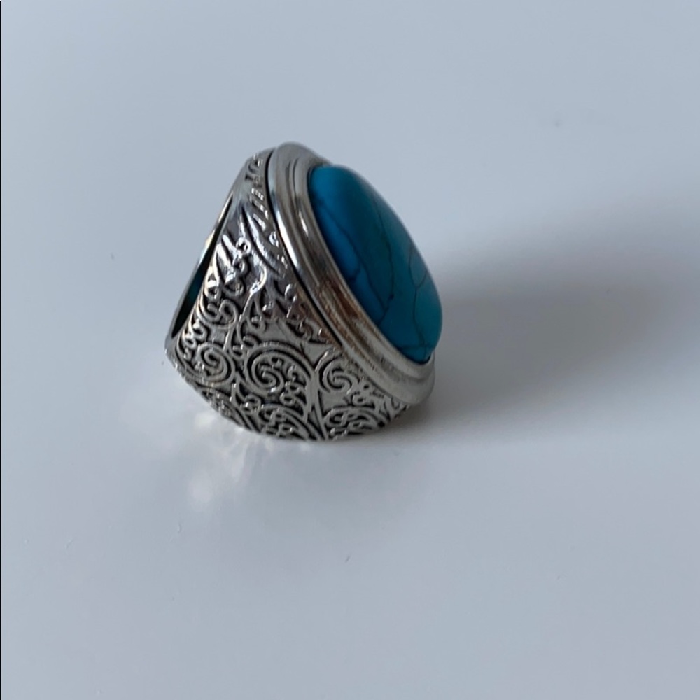 ring - Picture 3 of 3